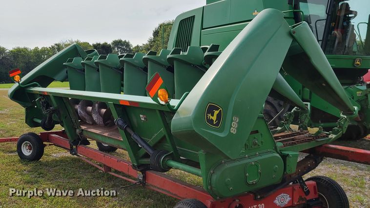 image for item L1306 John Deere 893  corn head
