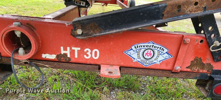 image for item L1307 Unverferth HT30  header trailer