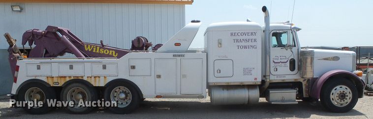 image for item DI5675 1992 Peterbilt 379  tow truck
