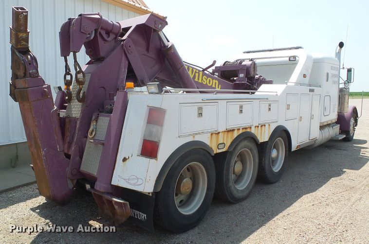 image for item DI5675 1992 Peterbilt 379  tow truck