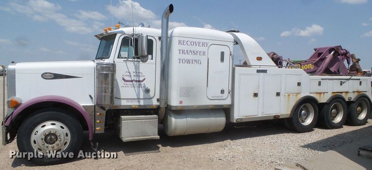 image for item DI5675 1992 Peterbilt 379  tow truck