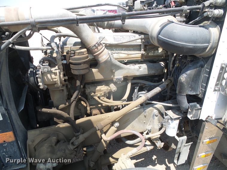 image for item DI5675 1992 Peterbilt 379  tow truck