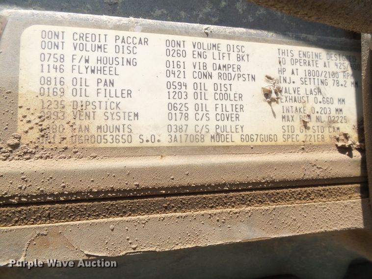 image for item DI5675 1992 Peterbilt 379  tow truck