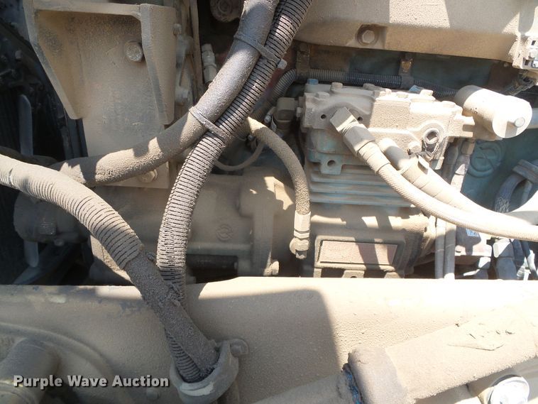 image for item DI5675 1992 Peterbilt 379  tow truck