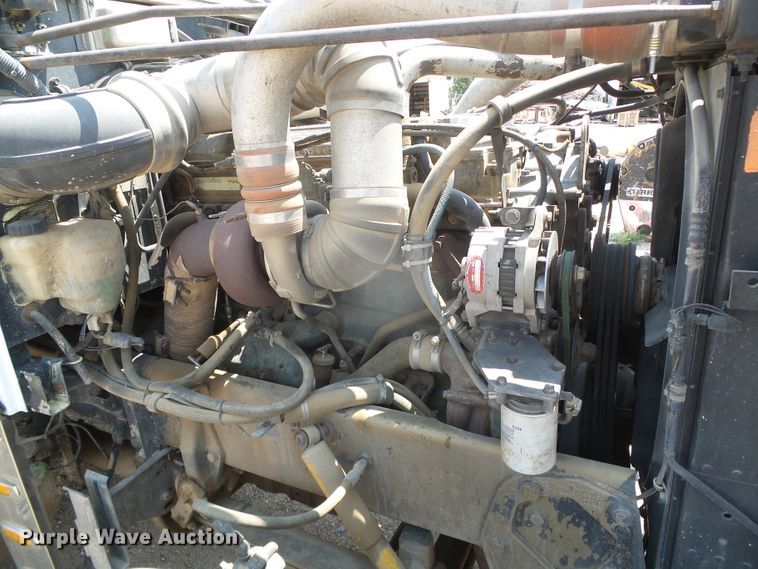 image for item DI5675 1992 Peterbilt 379  tow truck