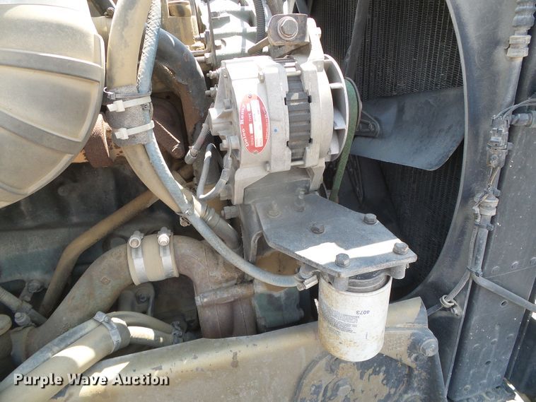 image for item DI5675 1992 Peterbilt 379  tow truck