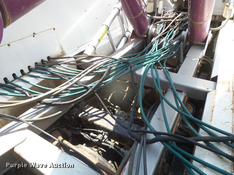 image for item DI5675 1992 Peterbilt 379  tow truck