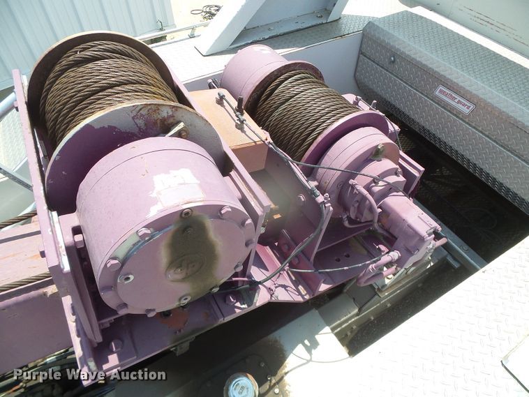 image for item DI5675 1992 Peterbilt 379  tow truck