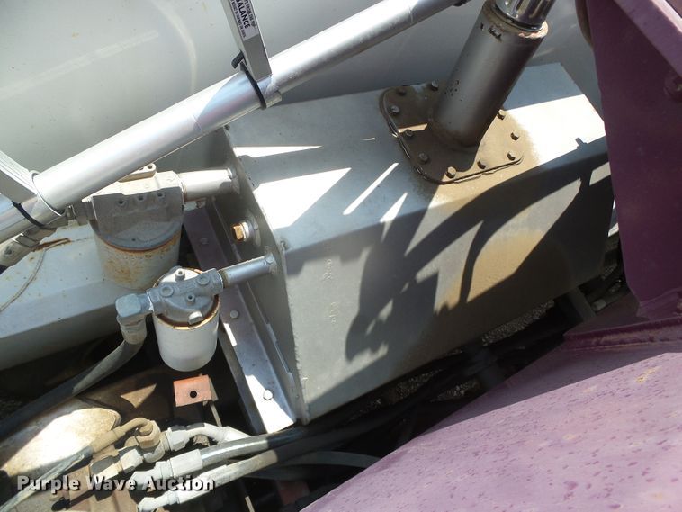 image for item DI5675 1992 Peterbilt 379  tow truck