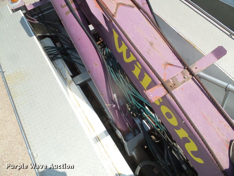 image for item DI5675 1992 Peterbilt 379  tow truck