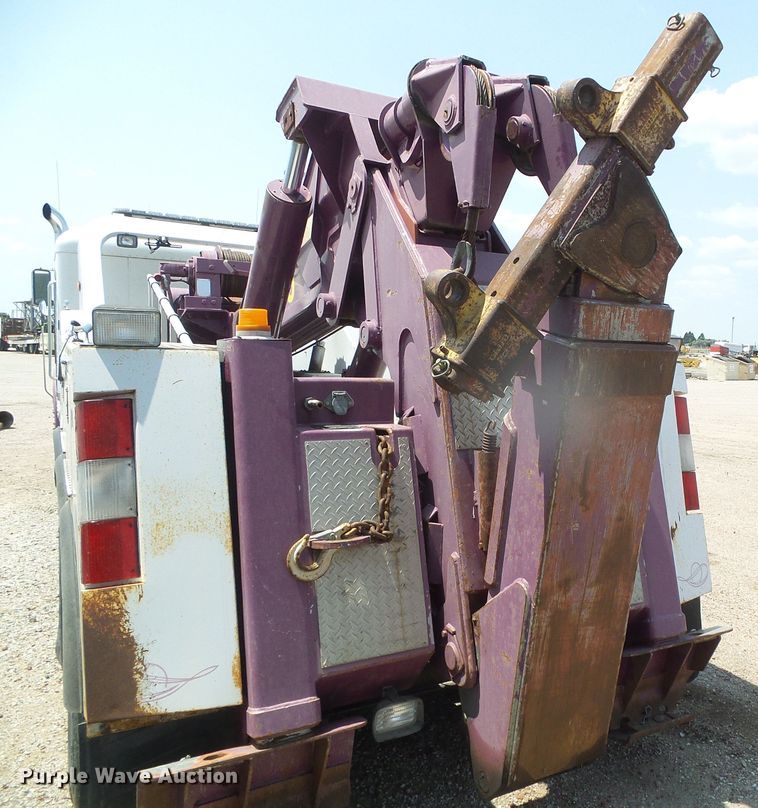 image for item DI5675 1992 Peterbilt 379  tow truck