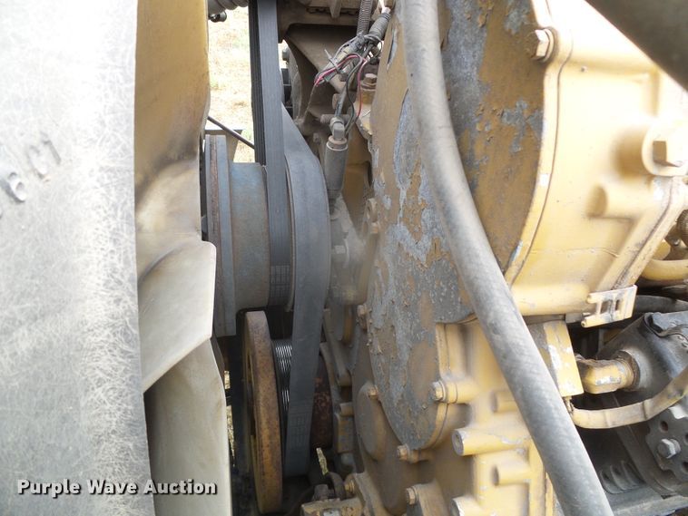 image for item DI5677 1995 International 9400  semi truck