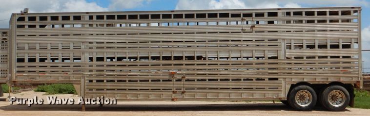 image for item DJ0785 1983 Barrett 82L2268  livestock trailer