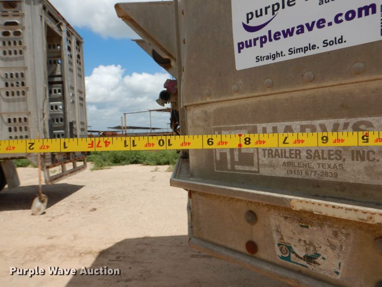 image for item DJ0785 1983 Barrett 82L2268  livestock trailer