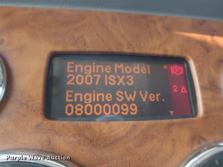 image for item DJ1941 2009 Peterbilt 388  semi truck