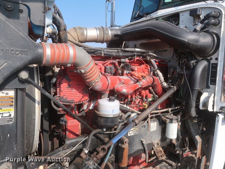 image for item DJ1941 2009 Peterbilt 388  semi truck