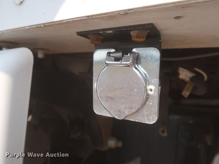 image for item DJ1941 2009 Peterbilt 388  semi truck