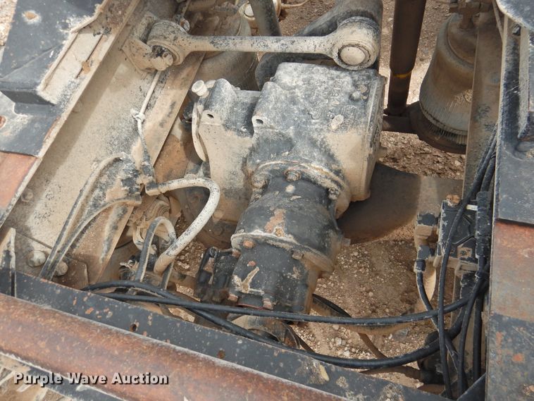 image for item DK2259 1996 Mack RD690S  semi truck