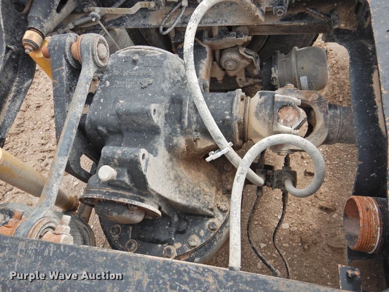 image for item DK2259 1996 Mack RD690S  semi truck