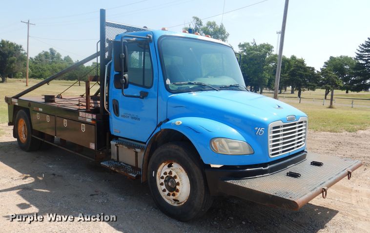 image for item DK8009 2005 Freightliner Business Class M2  winch truck