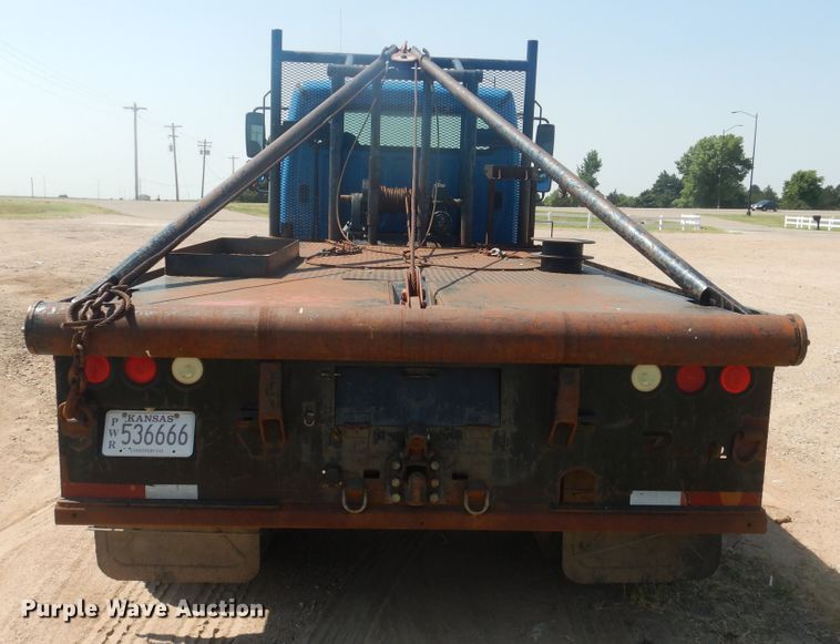 image for item DK8009 2005 Freightliner Business Class M2  winch truck