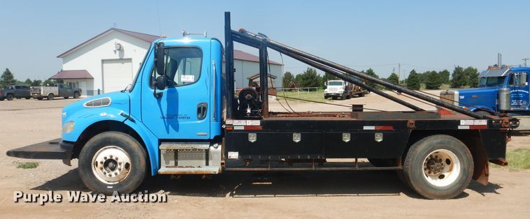 image for item DK8009 2005 Freightliner Business Class M2  winch truck