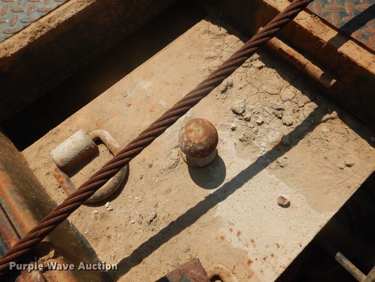 image for item DK8009 2005 Freightliner Business Class M2  winch truck