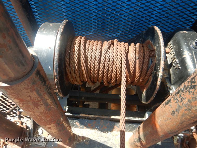 image for item DK8009 2005 Freightliner Business Class M2  winch truck