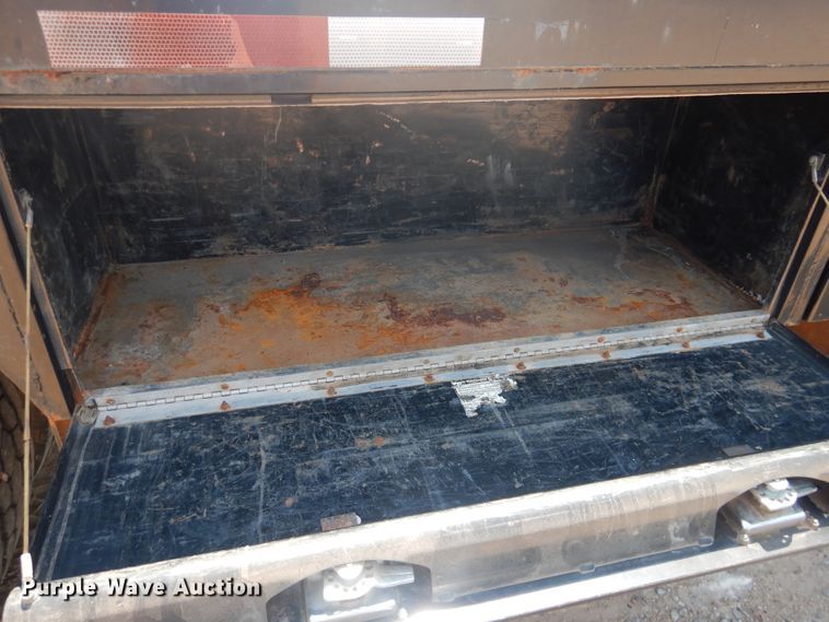 image for item DK8009 2005 Freightliner Business Class M2  winch truck