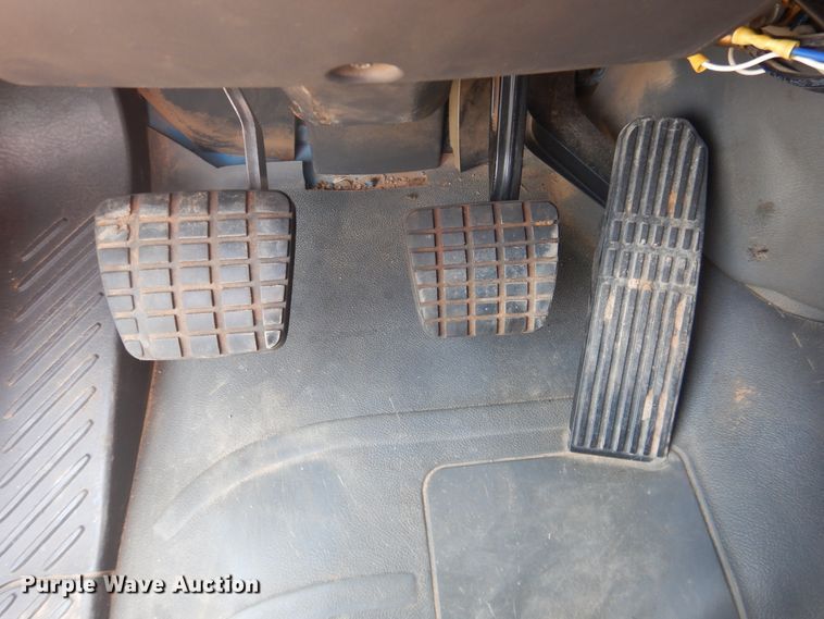 image for item DK8009 2005 Freightliner Business Class M2  winch truck