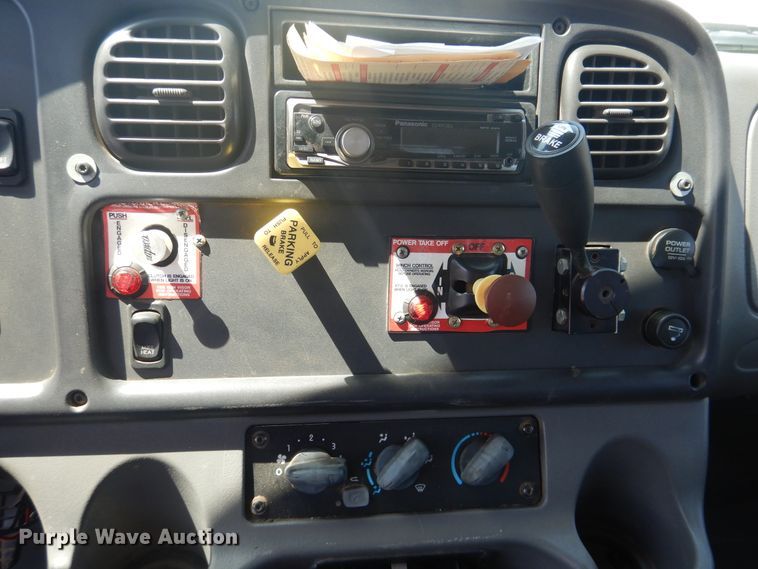 image for item DK8009 2005 Freightliner Business Class M2  winch truck