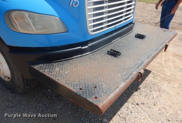 image for item DK8009 2005 Freightliner Business Class M2  winch truck