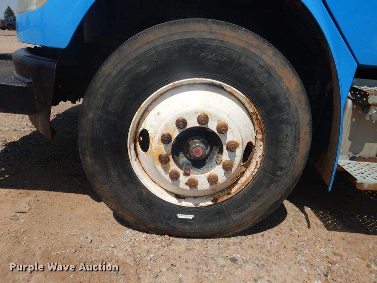 image for item DK8009 2005 Freightliner Business Class M2  winch truck