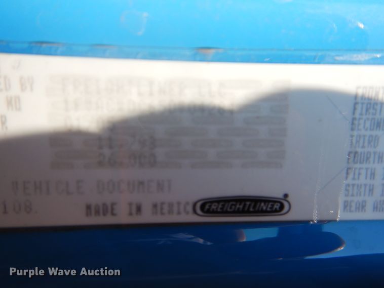 image for item DK8009 2005 Freightliner Business Class M2  winch truck