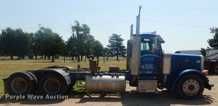 image for item DK8010 2004 Peterbilt 379  semi truck