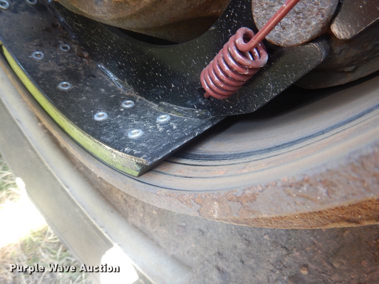 image for item DK8010 2004 Peterbilt 379  semi truck