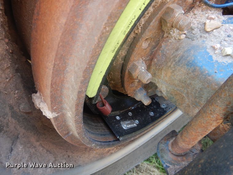 image for item DK8010 2004 Peterbilt 379  semi truck