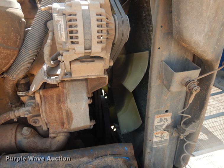 image for item DK8010 2004 Peterbilt 379  semi truck