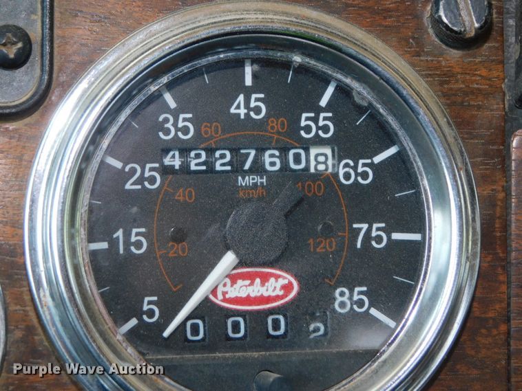 image for item DK8606 1999 Peterbilt 379  winch truck