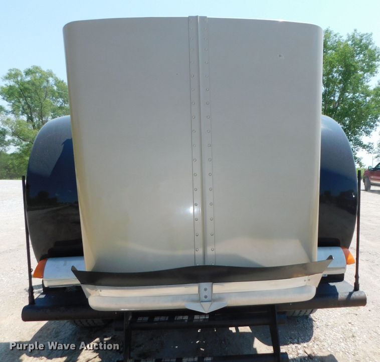 image for item DK8606 1999 Peterbilt 379  winch truck