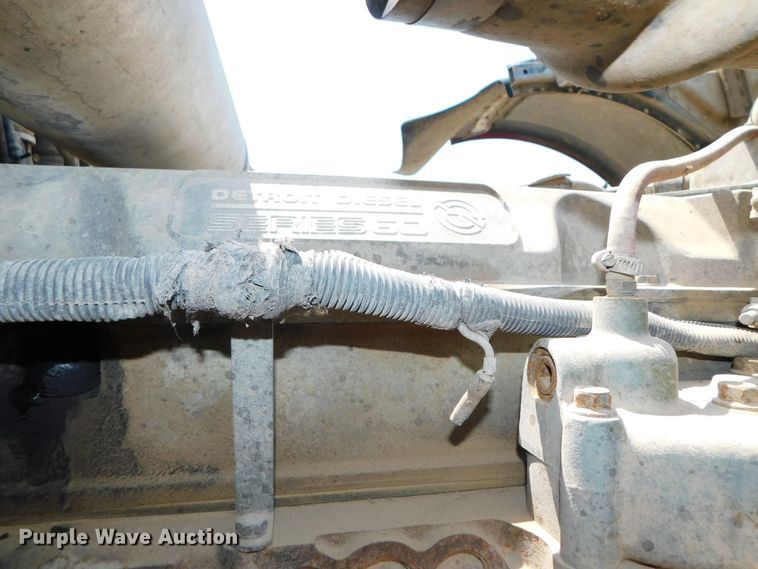 image for item DK8606 1999 Peterbilt 379  winch truck