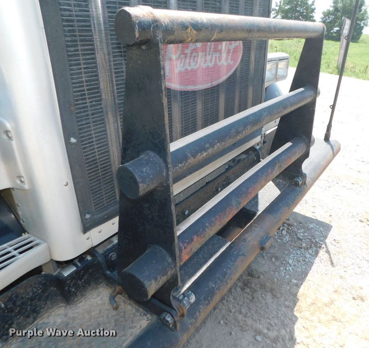 image for item DK8606 1999 Peterbilt 379  winch truck