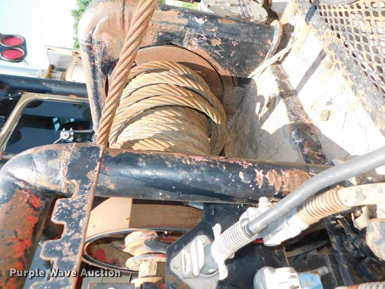 image for item DK8606 1999 Peterbilt 379  winch truck