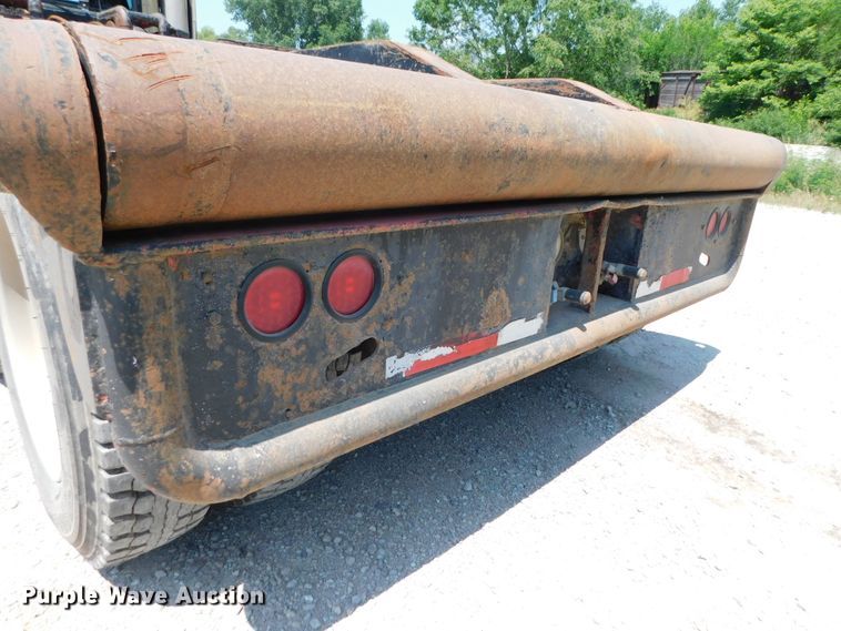 image for item DK8606 1999 Peterbilt 379  winch truck