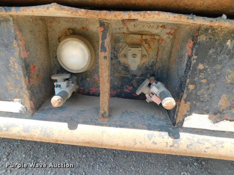 image for item DK8606 1999 Peterbilt 379  winch truck