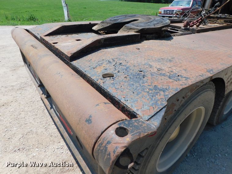 image for item DK8606 1999 Peterbilt 379  winch truck