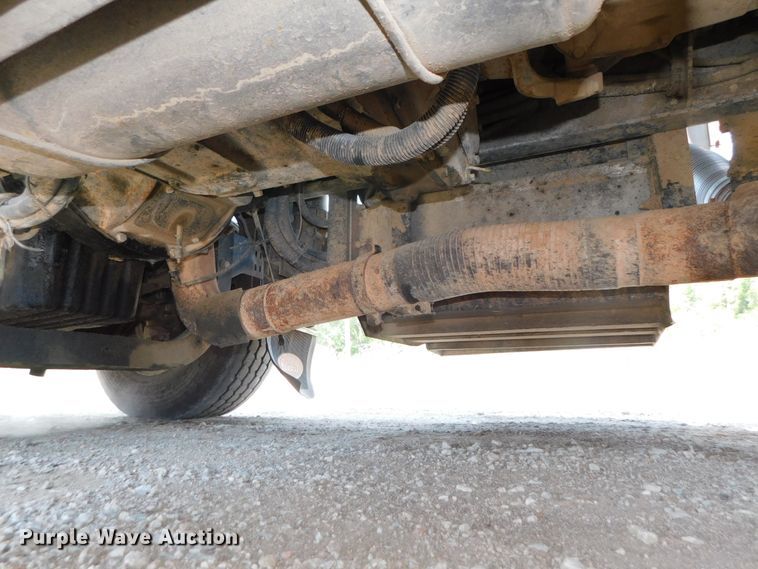 image for item DK8606 1999 Peterbilt 379  winch truck