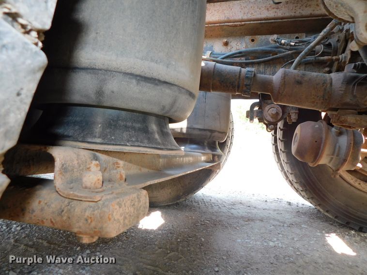 image for item DK8606 1999 Peterbilt 379  winch truck