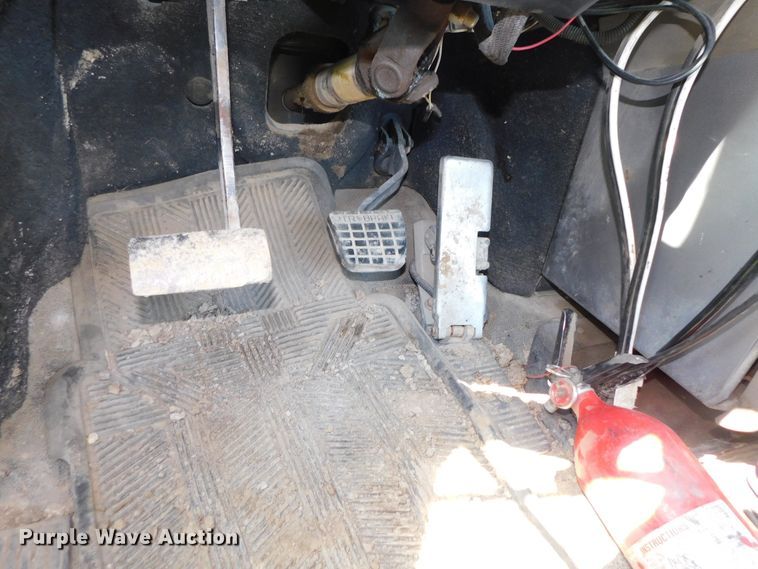 image for item DK8612 1993 Mack CH613  semi truck