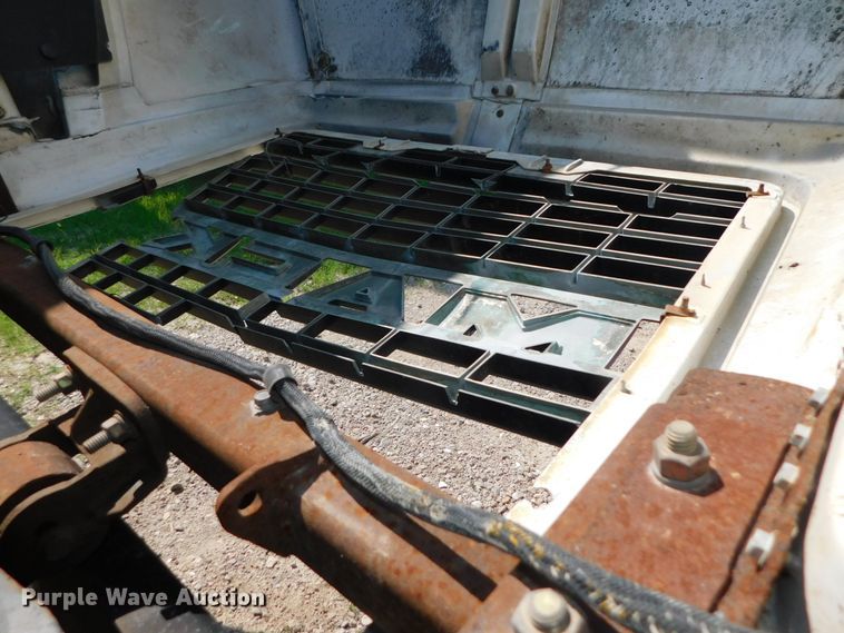 image for item DK8612 1993 Mack CH613  semi truck